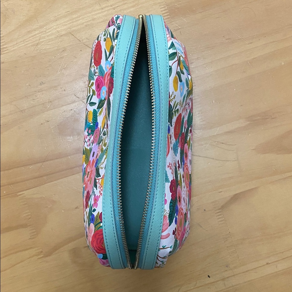 Rifle Paper Co Makeup Bag in Garden Party - Picture 4 of 4